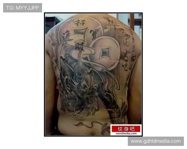 加纳乔颈部新文身彰显信仰力量这从来不是运气而是上帝旨意 加纳乔颈部新文身彰显信仰力量这从来不是运气而是上帝旨意